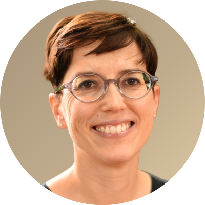 Dr Heidi Staudacher